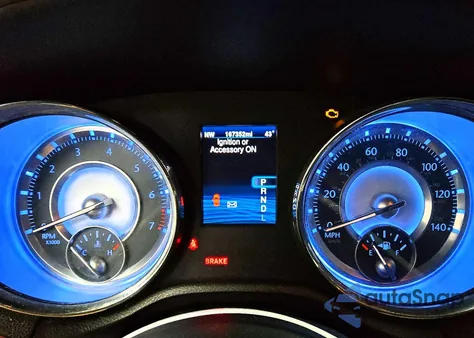 2014 Chrysler 300 из США, поврежденный, VIN 2C3CCAAG1EH103330